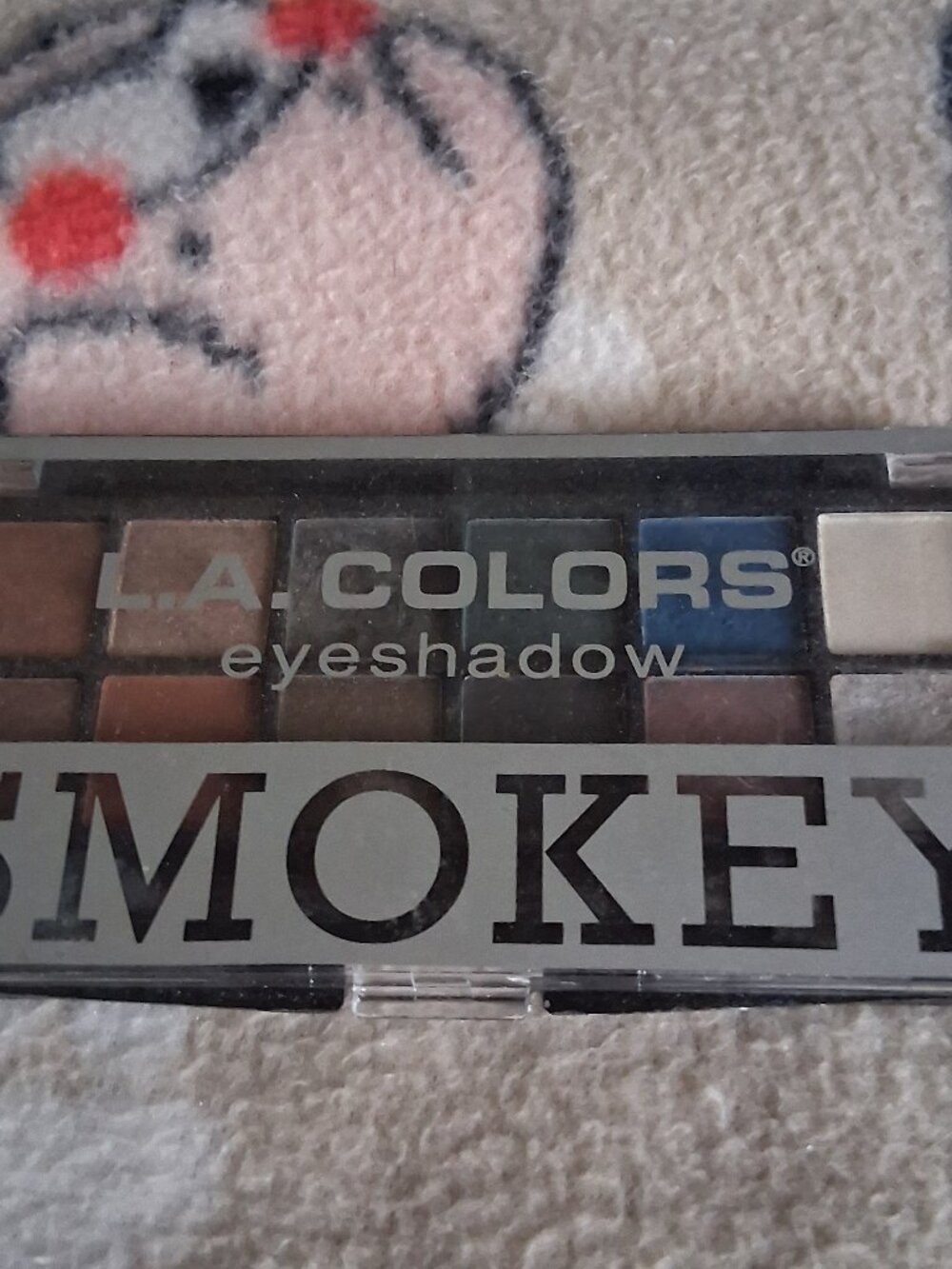 smokey   eye shadows